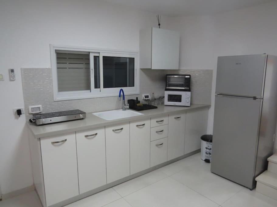 המקום ברותם Nahariya Exterior foto